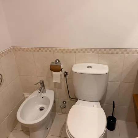 Apartman Wonderful One Bedroom Near The In Olhos de Água