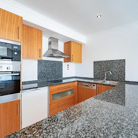 Wonderful One Bedroom Near The In Apartmán