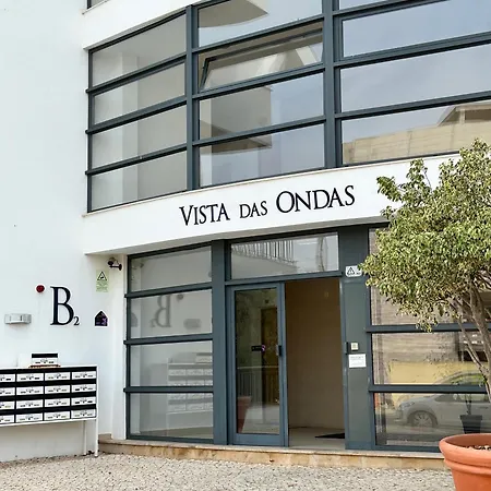 Wonderful One Bedroom Near The In Olhos de Agua (Albufeira)