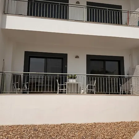 Wonderful One Bedroom Near The In Olhos de Agua (Albufeira)