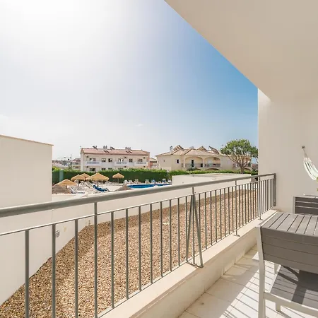 Wonderful One Bedroom Near The In Olhos de Agua (Albufeira)