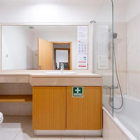 Wonderful One Bedroom Near The In * Olhos de Agua (Albufeira)